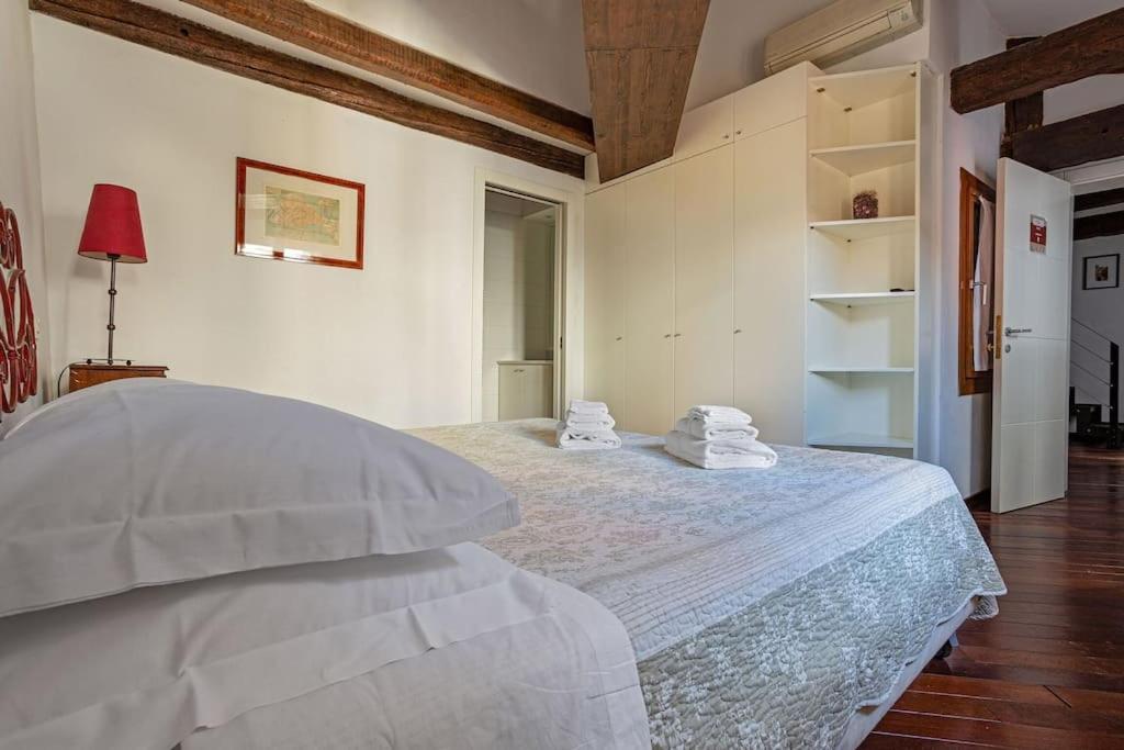 Rialto View Aparment